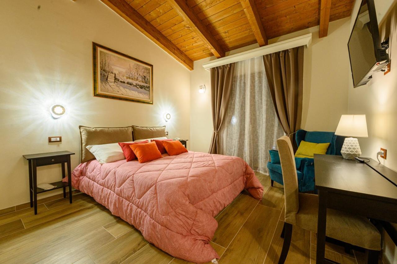 Casa De Campo B&B Сан-Джованни-Театино Экстерьер фото
